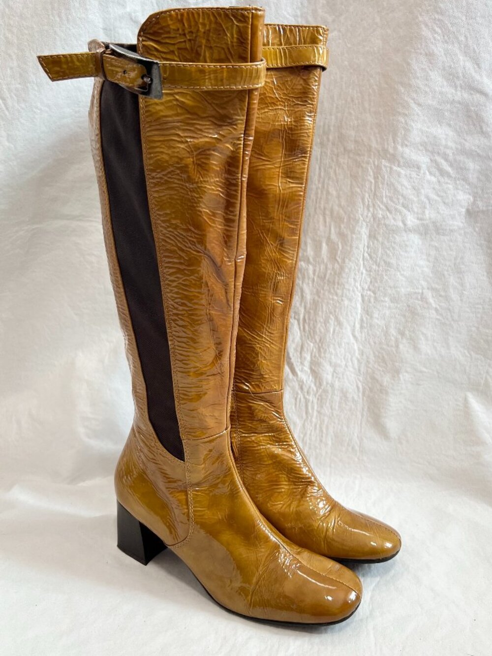 Progetto knee high boots 38 7.5 gold tan brown patent leather block heel buckle